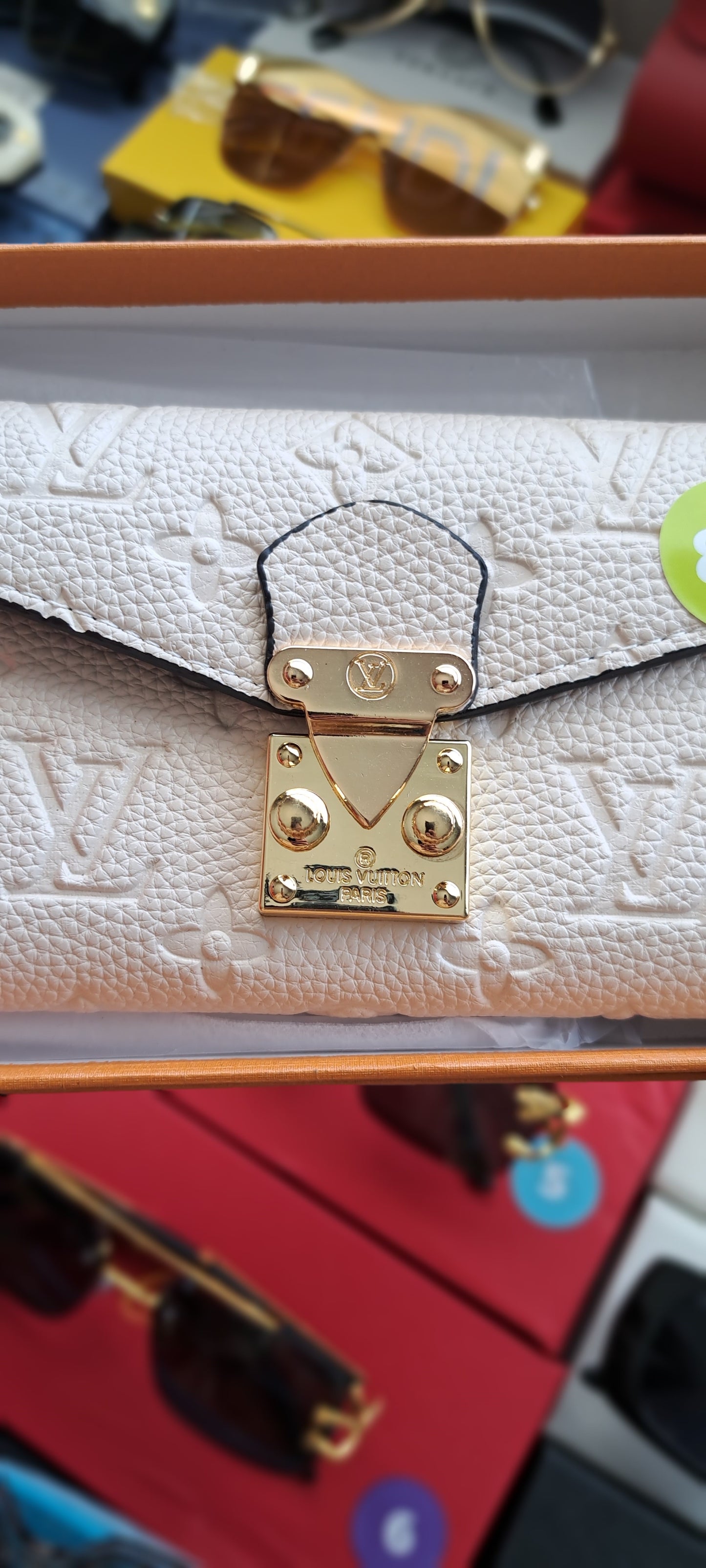 LV MONOGRAM BEIGE