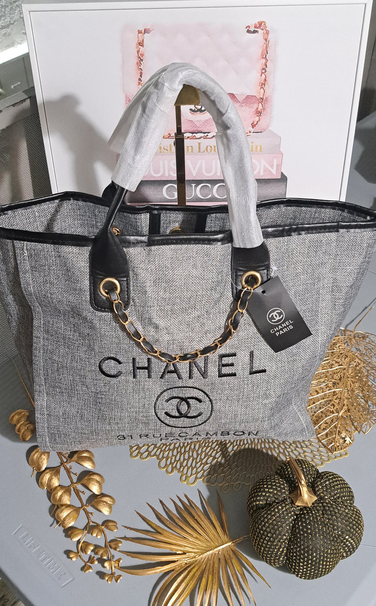 CHANEL  VINTAGE TOTE BAG