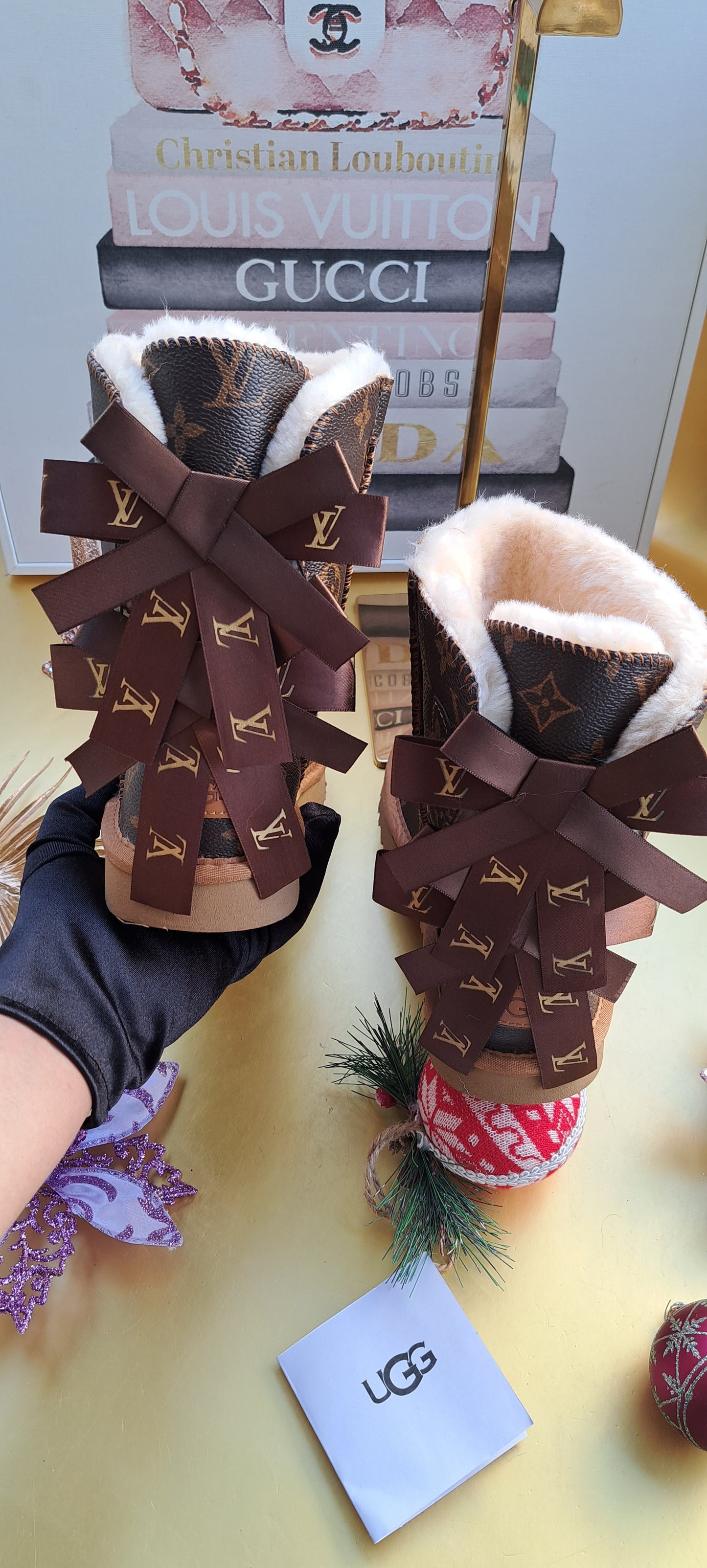 UGG LV PRINT BOW MONOGRAM