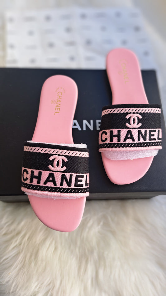 CHANEL Embroided Sandal - Pink