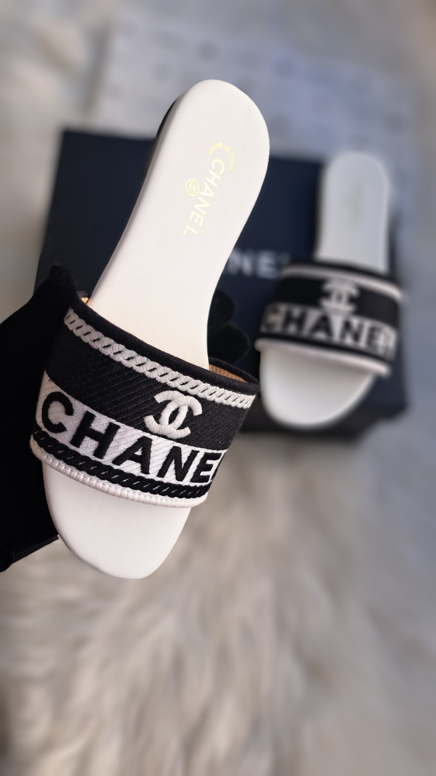 CHANEL Embroidered - White