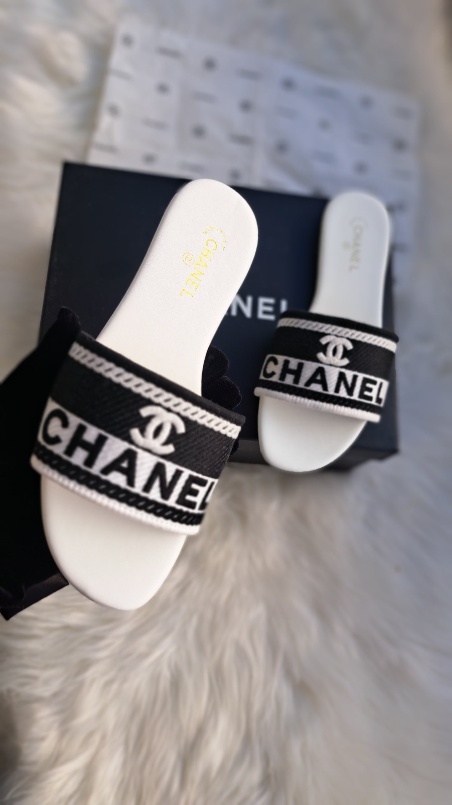 CHANEL Embroidered - White