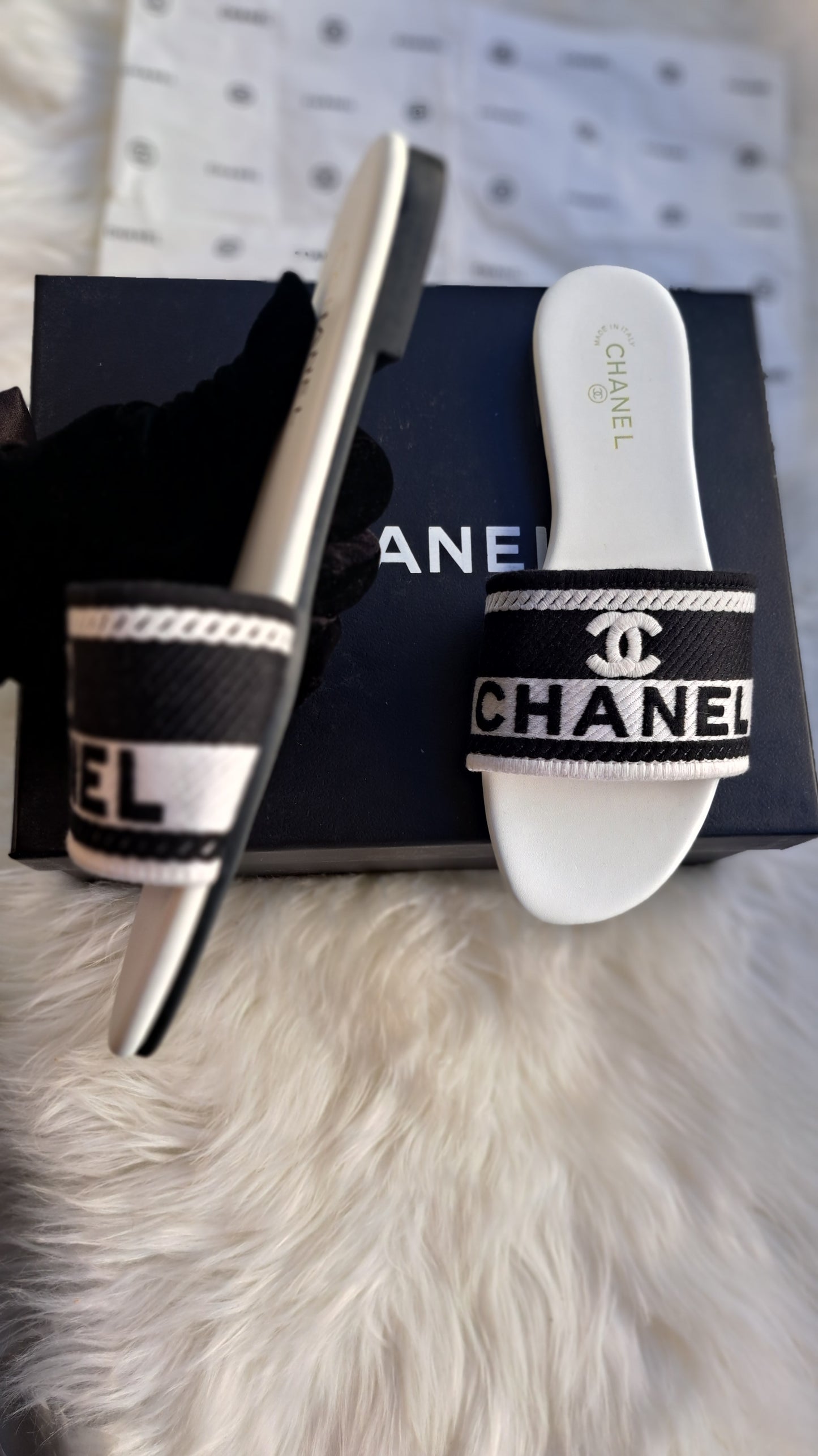 CHANEL Embroidered - White