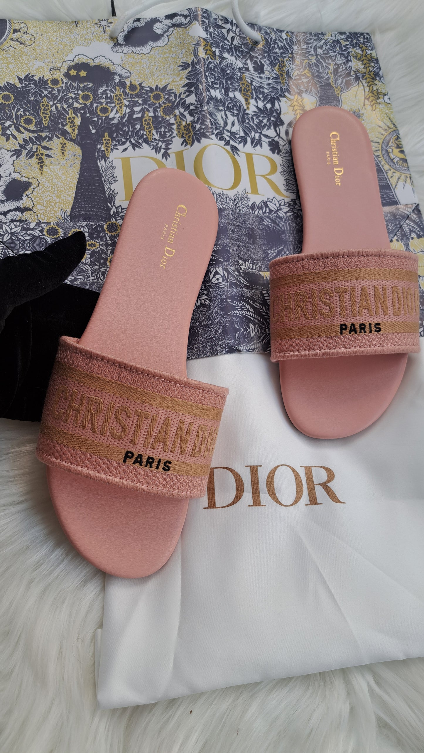 CD EMBROIDED PINK ROSE SANDALS