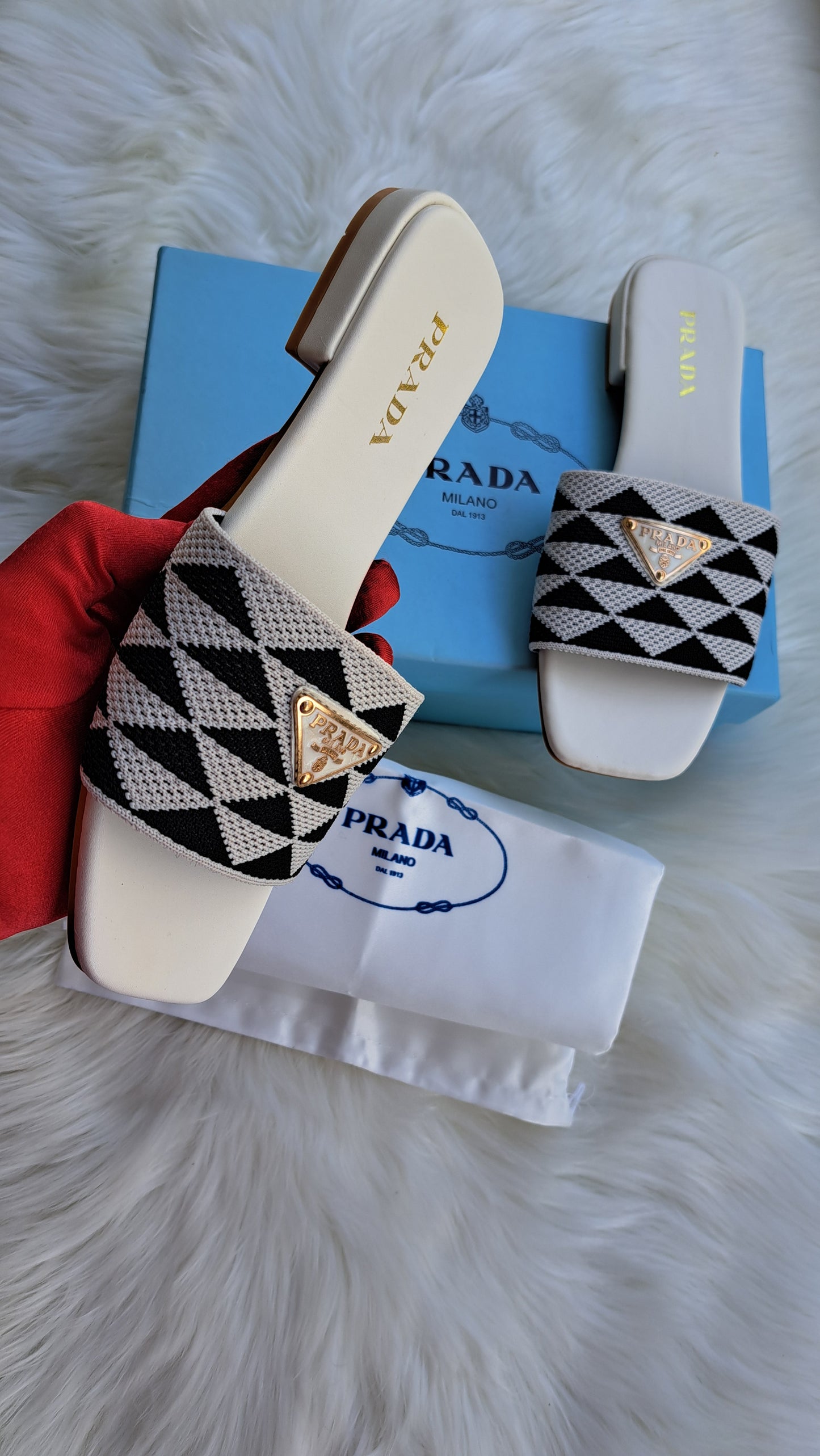 PRADA TRIANGOLO - WHITE