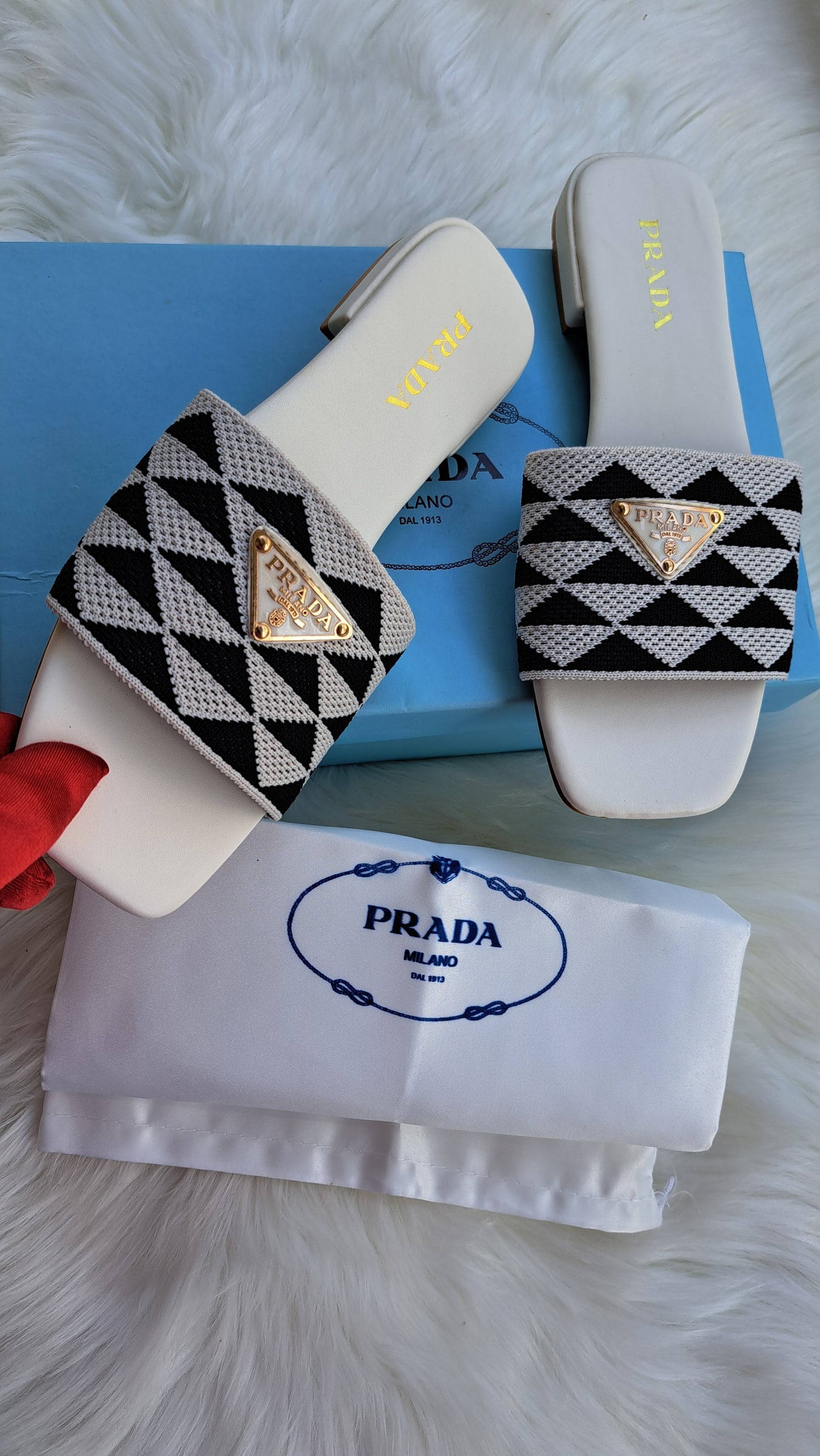 PRADA TRIANGOLO - WHITE