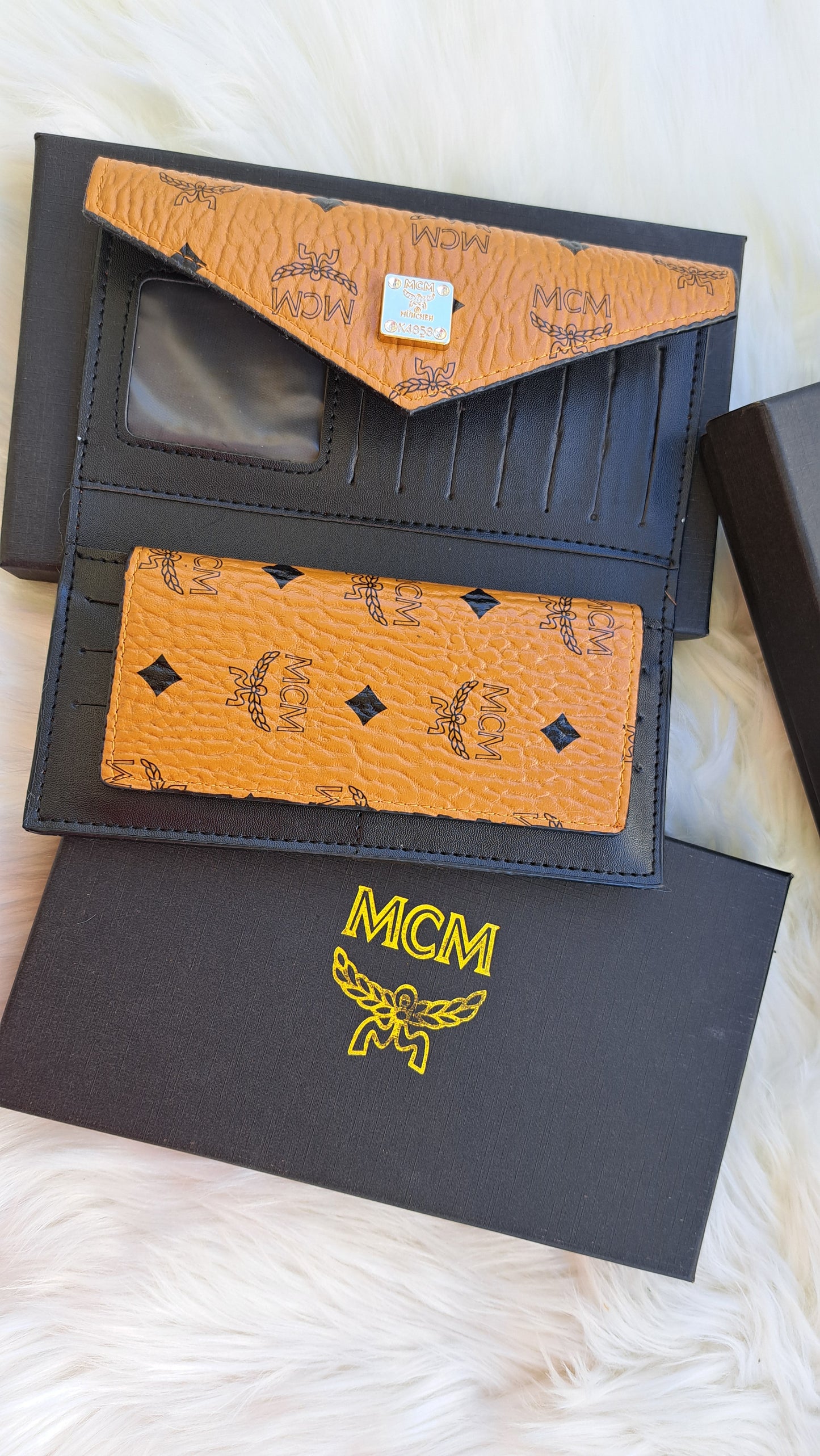 MCM Wallet ' Model 2