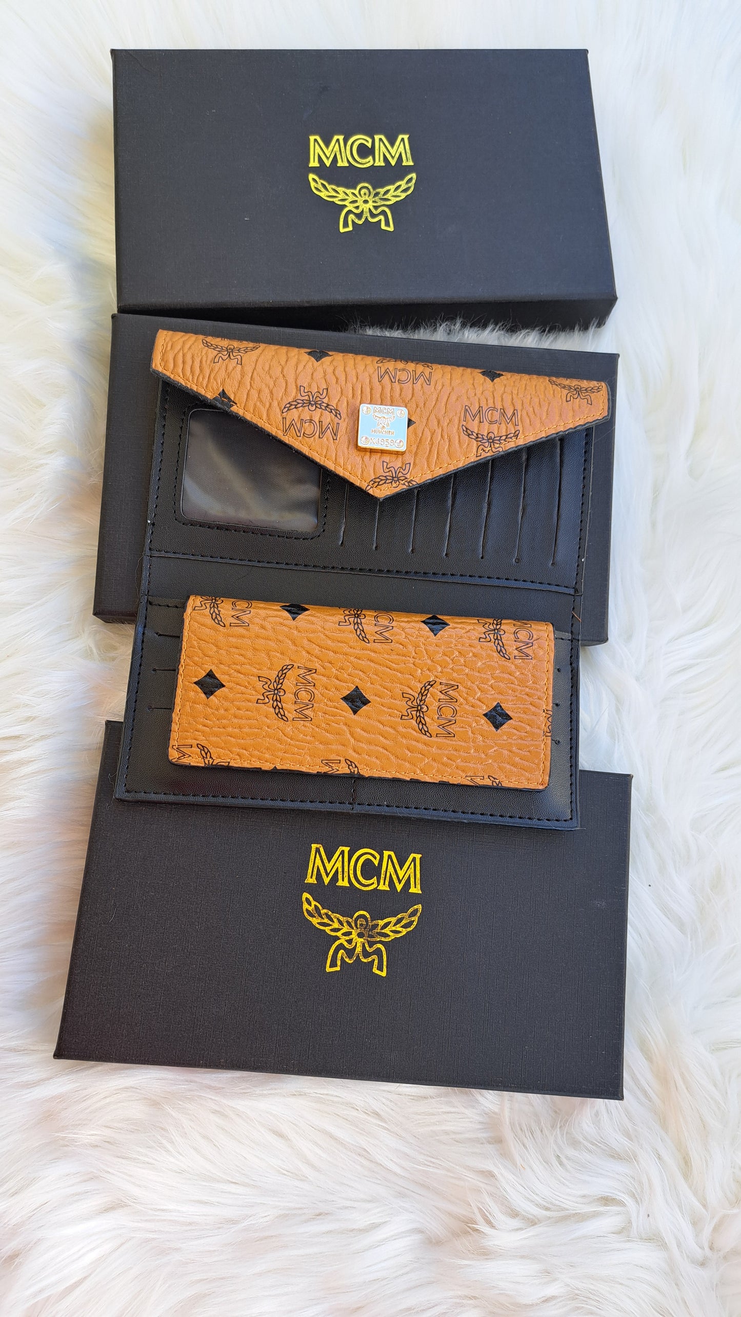 MCM Wallet ' Model 2