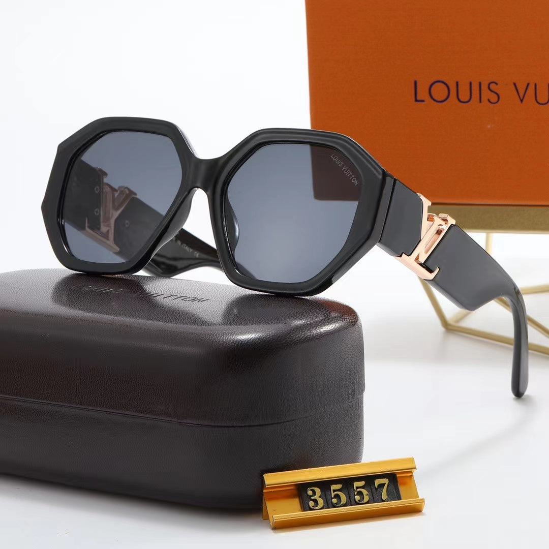 LV SUNGLASSE #3557