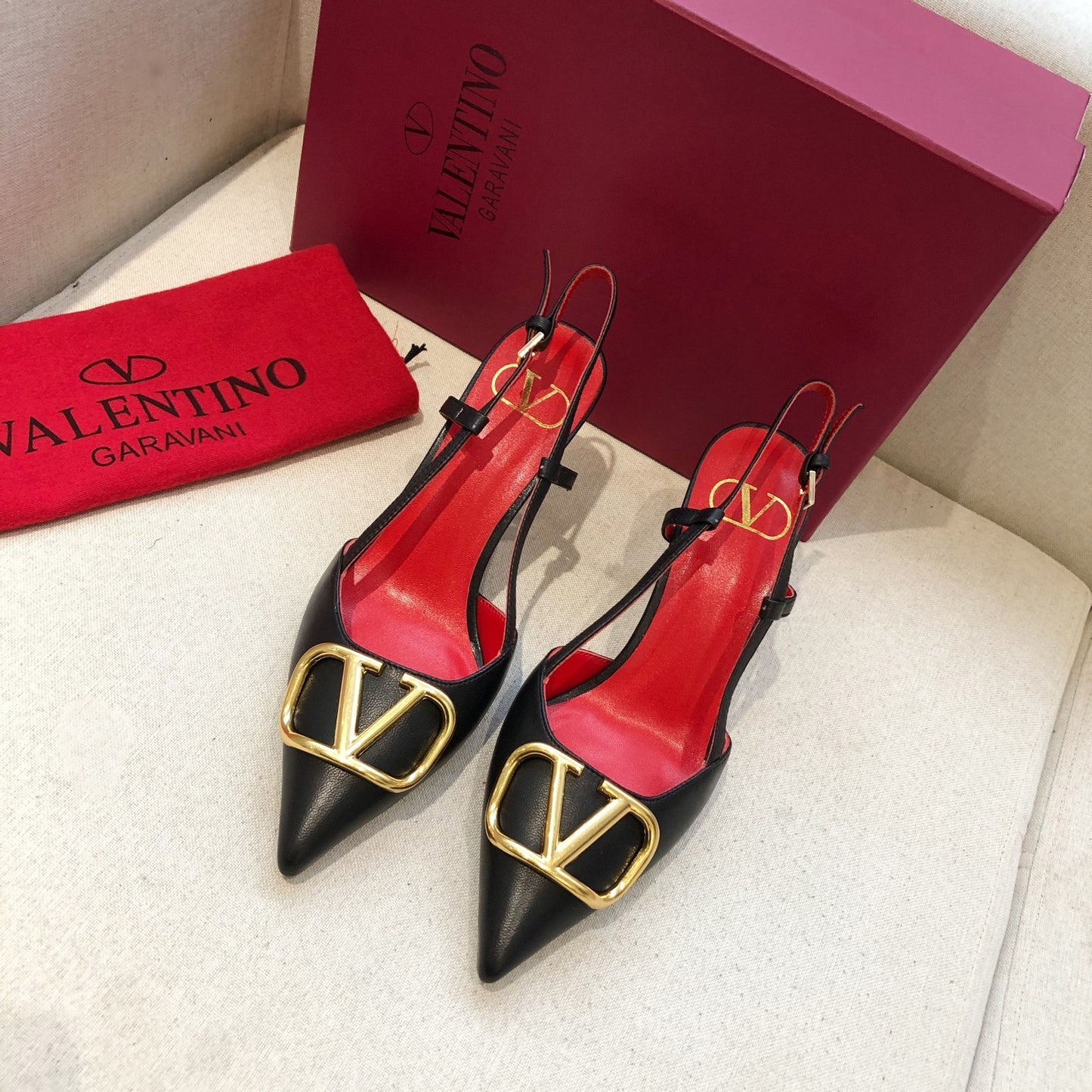 VALENTINO - BLACK