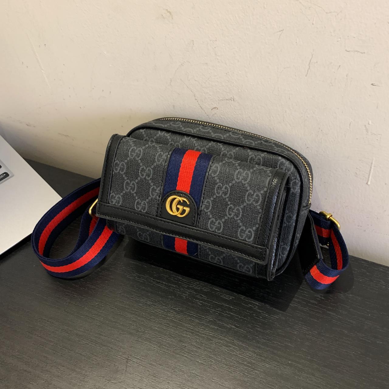 GG Crossbody - BLACK