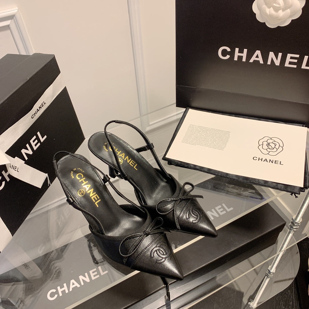 CHANEL PUMPS  - BLACK