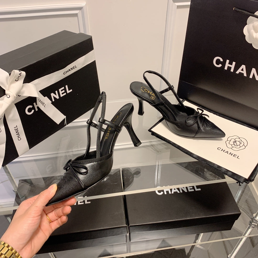 CHANEL PUMPS  - BLACK