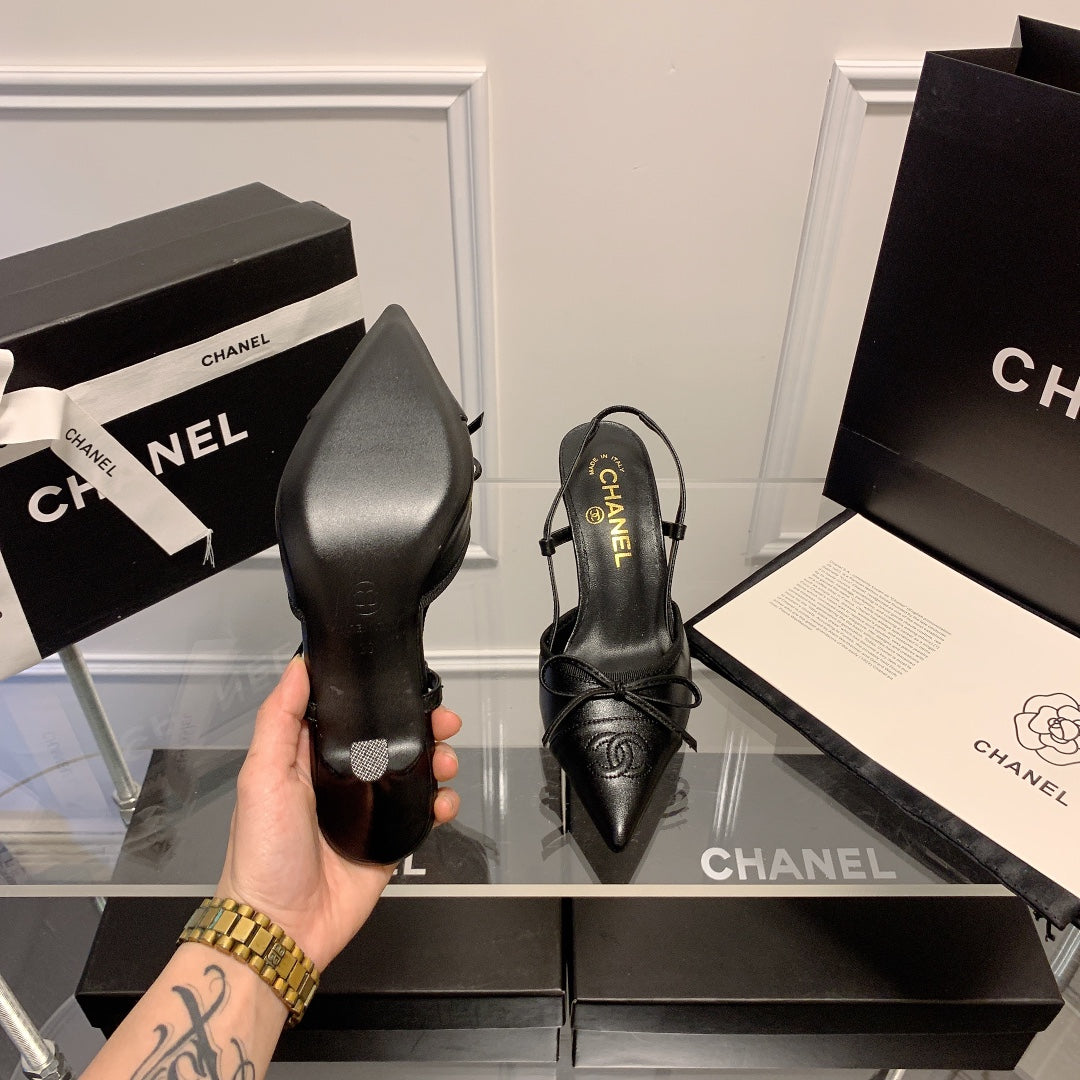 CHANEL PUMPS  - BLACK