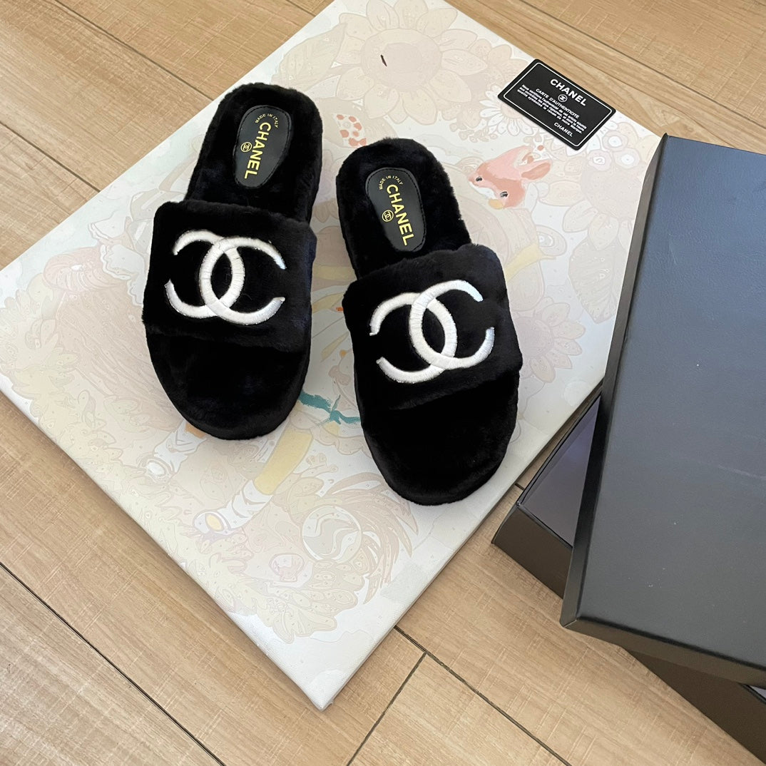 Luxury CC Platform Flurry Indoor _