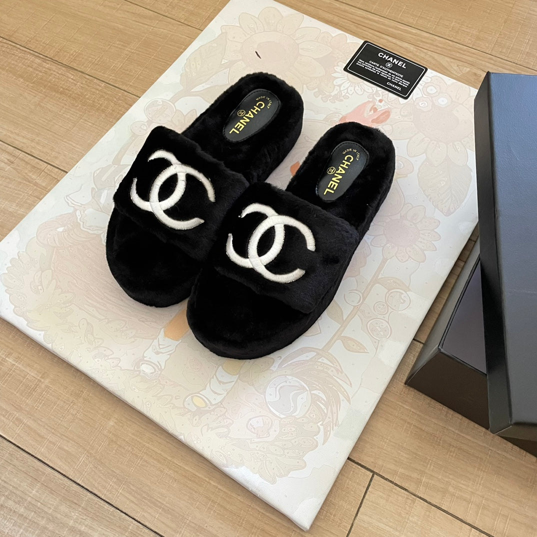 Luxury CC Platform Flurry Indoor _