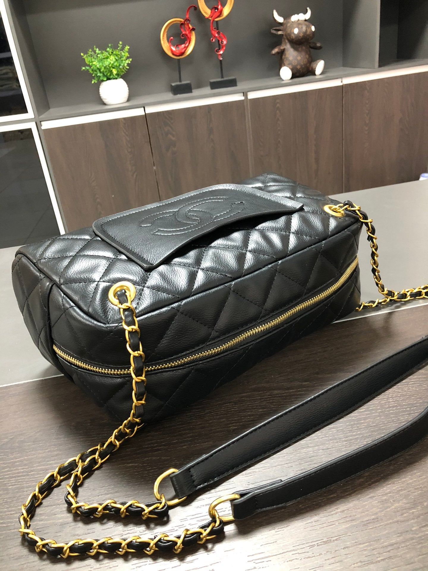 Luxury CC Matelasse Shoulder Bag