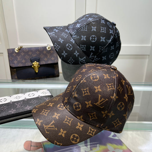 LV SIGNATURE LEATHER Cap - Unisex