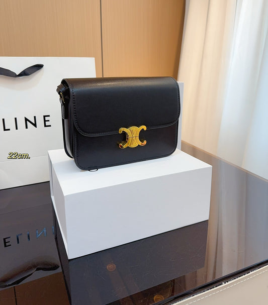 CELINE TEEN Triomphe Bag