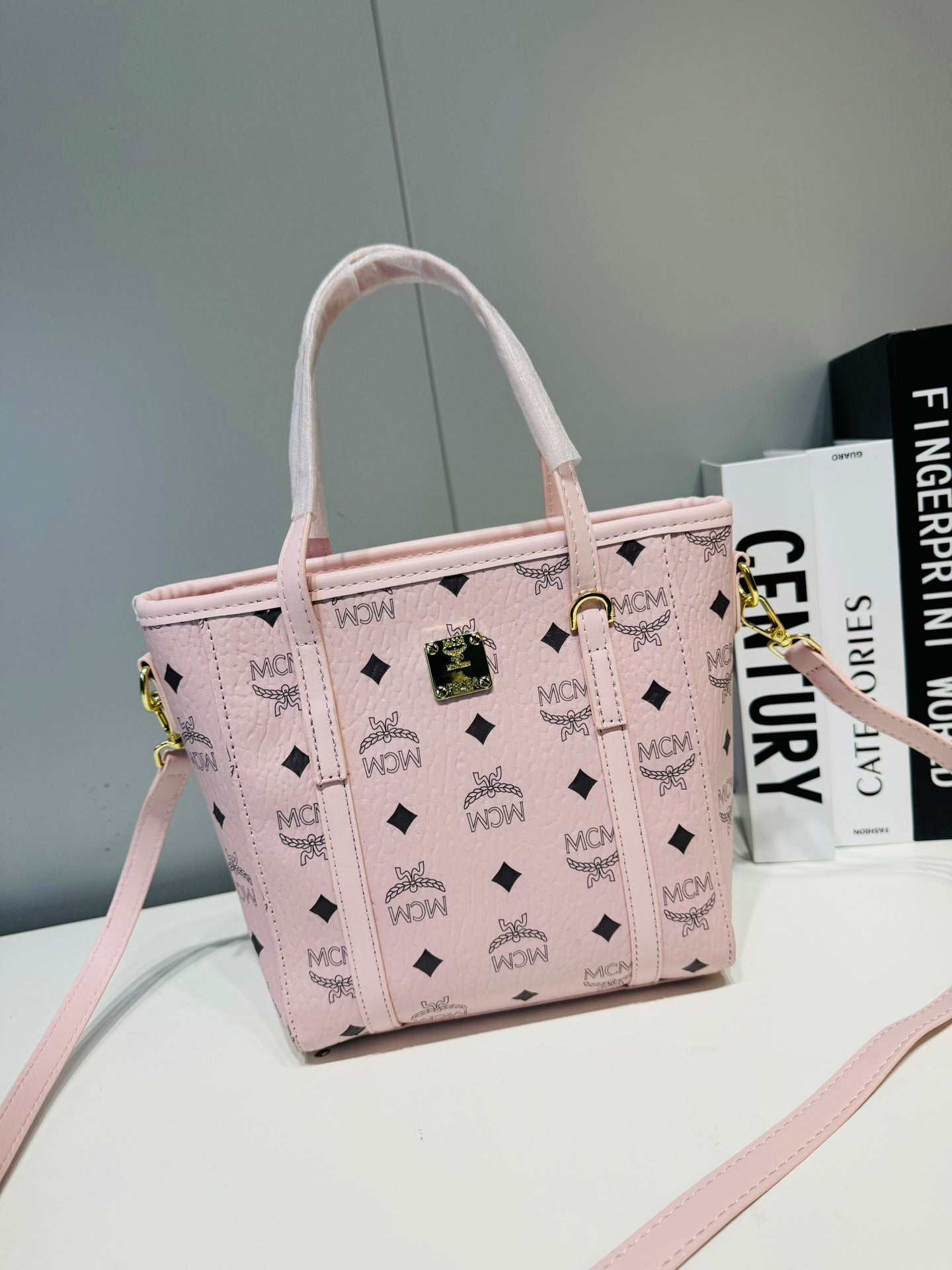 MCM PINK