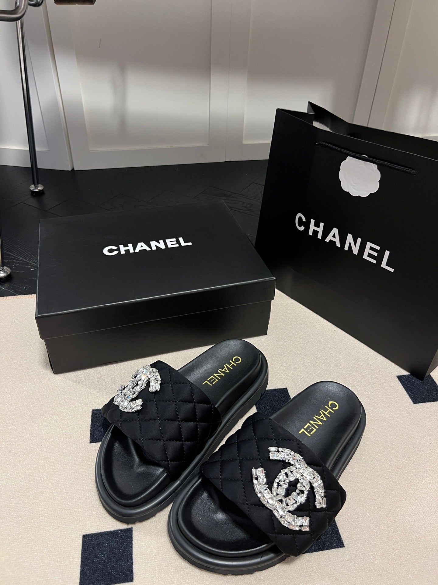 CHANEL  RHINESTONE - BLACK