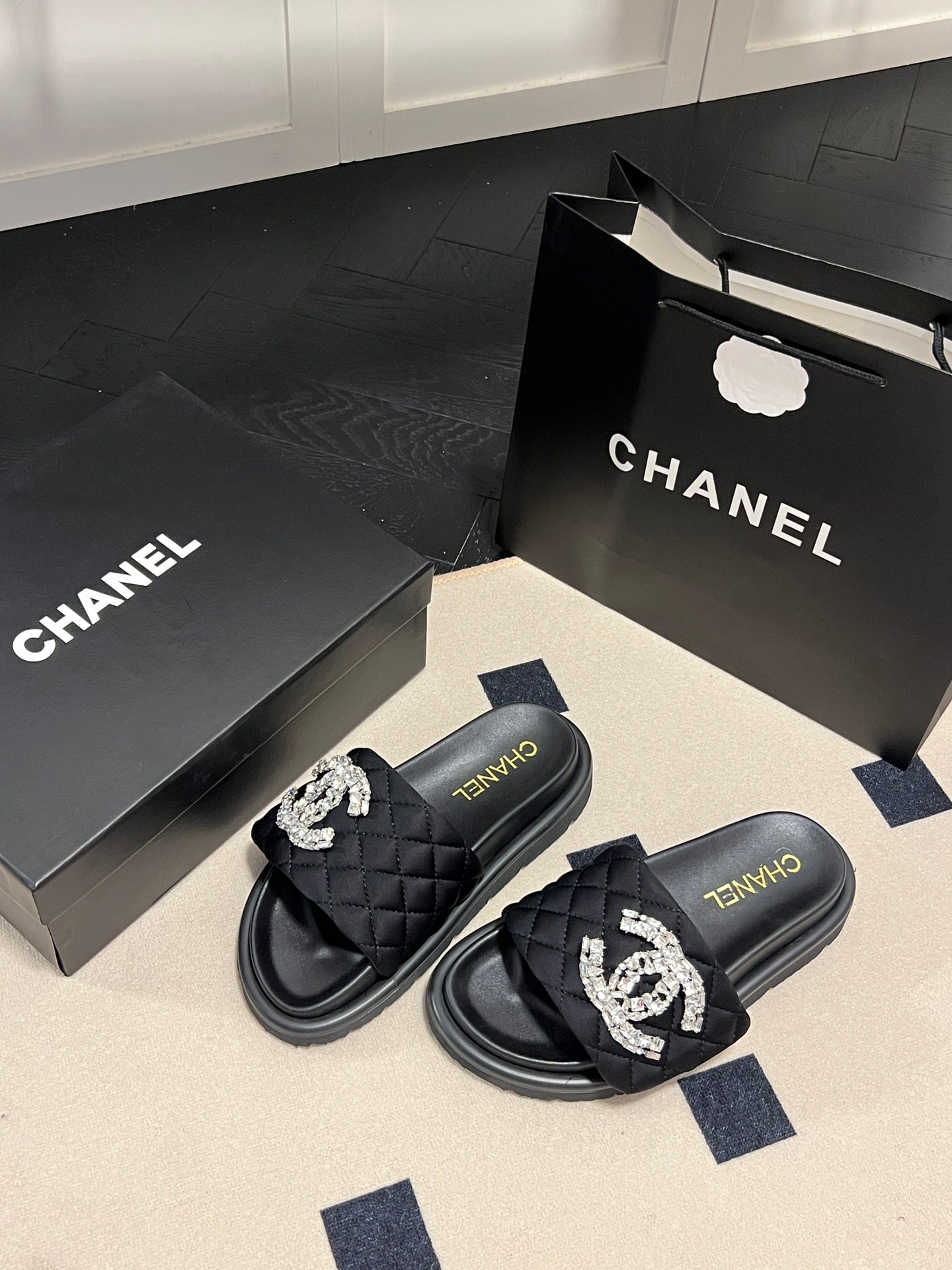 CHANEL  RHINESTONE - BLACK