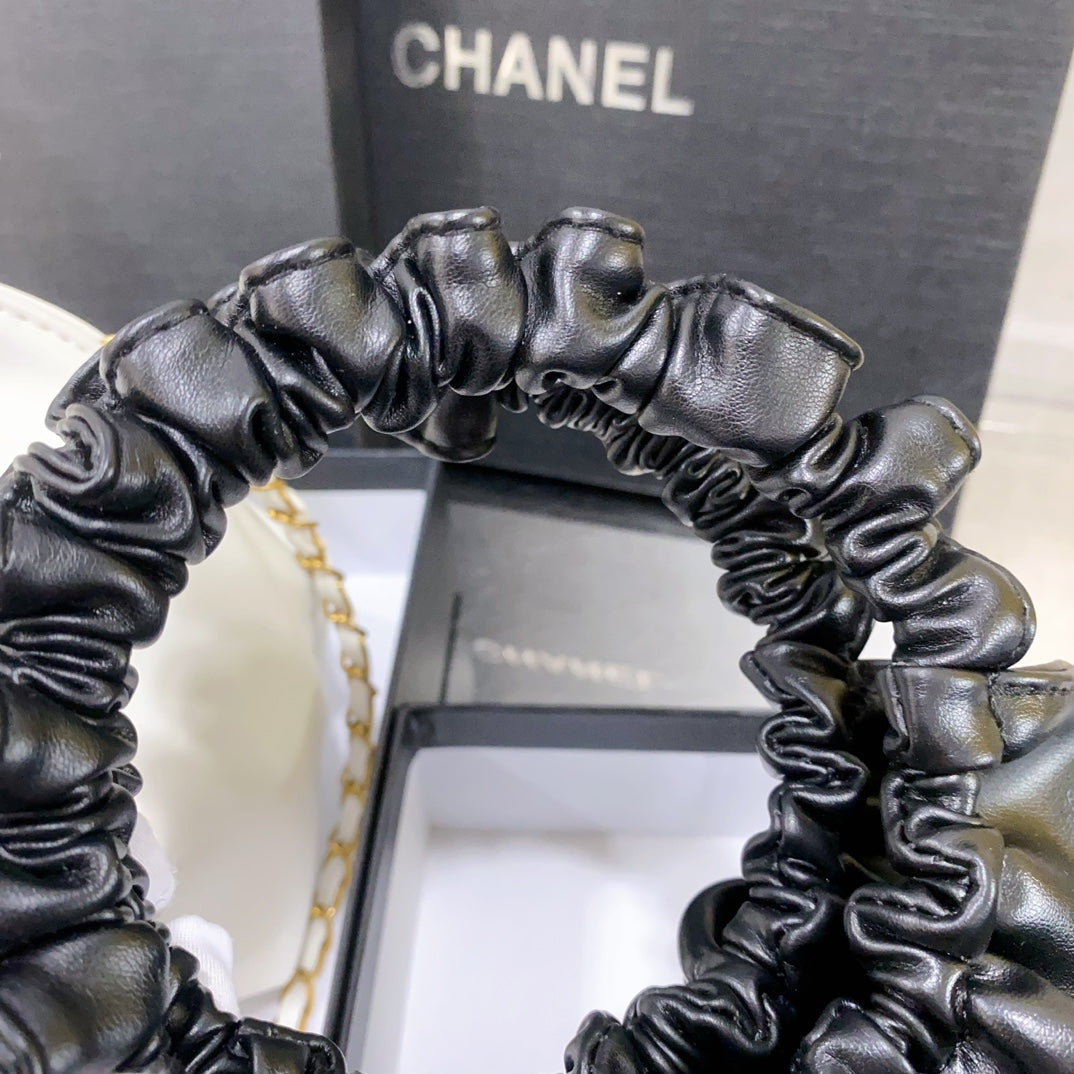 CHANEL CHARM Bucket - Black