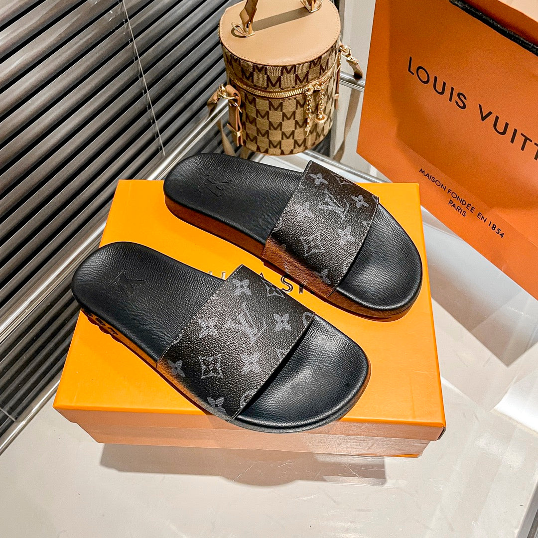 Men LV Slide - Black