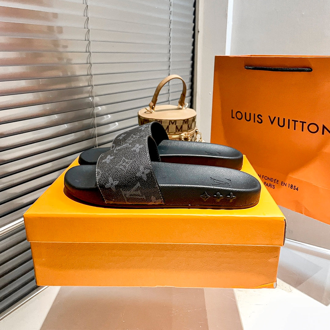 Men LV Slide - Black