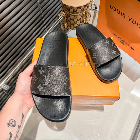 Men LV Slide - Black