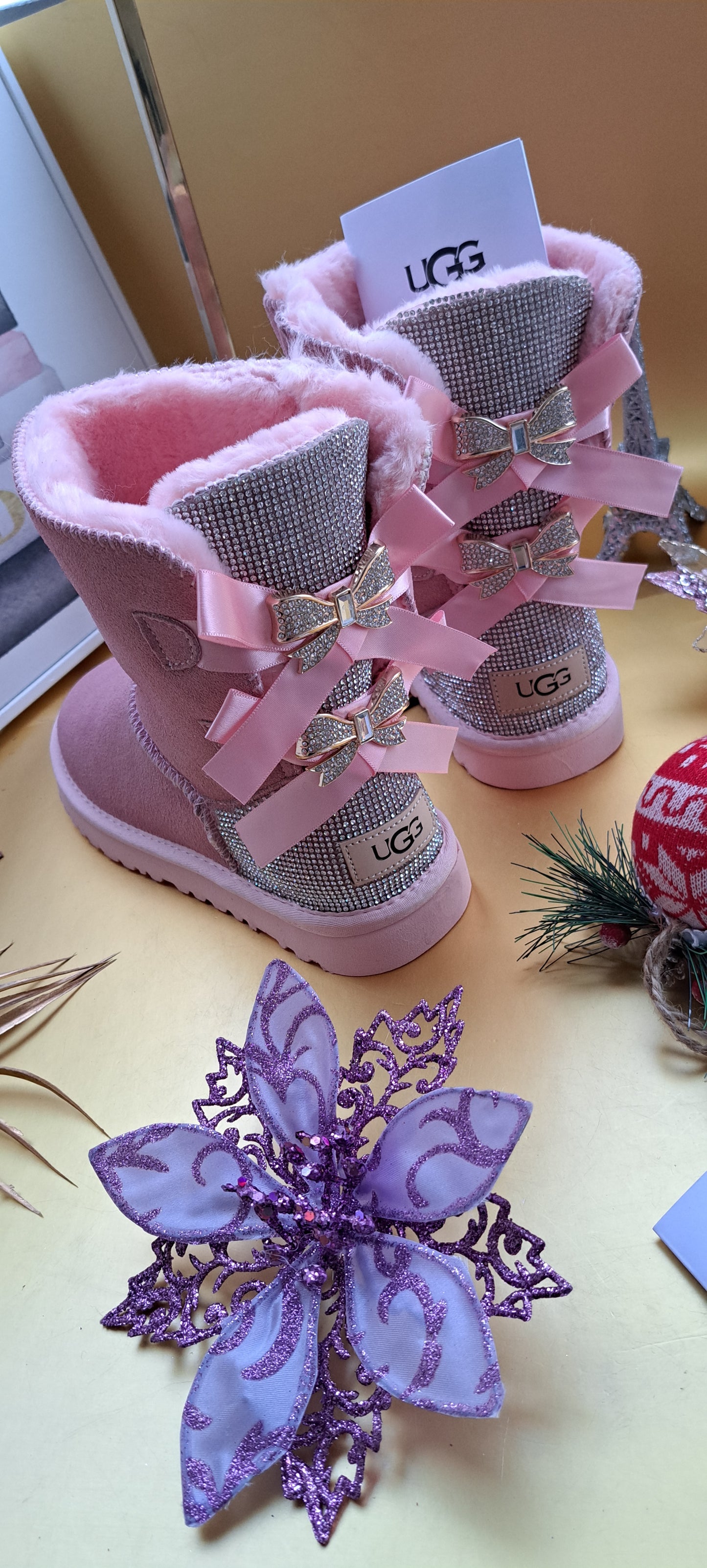 UGG RHINESTONE PINK 2 BOW