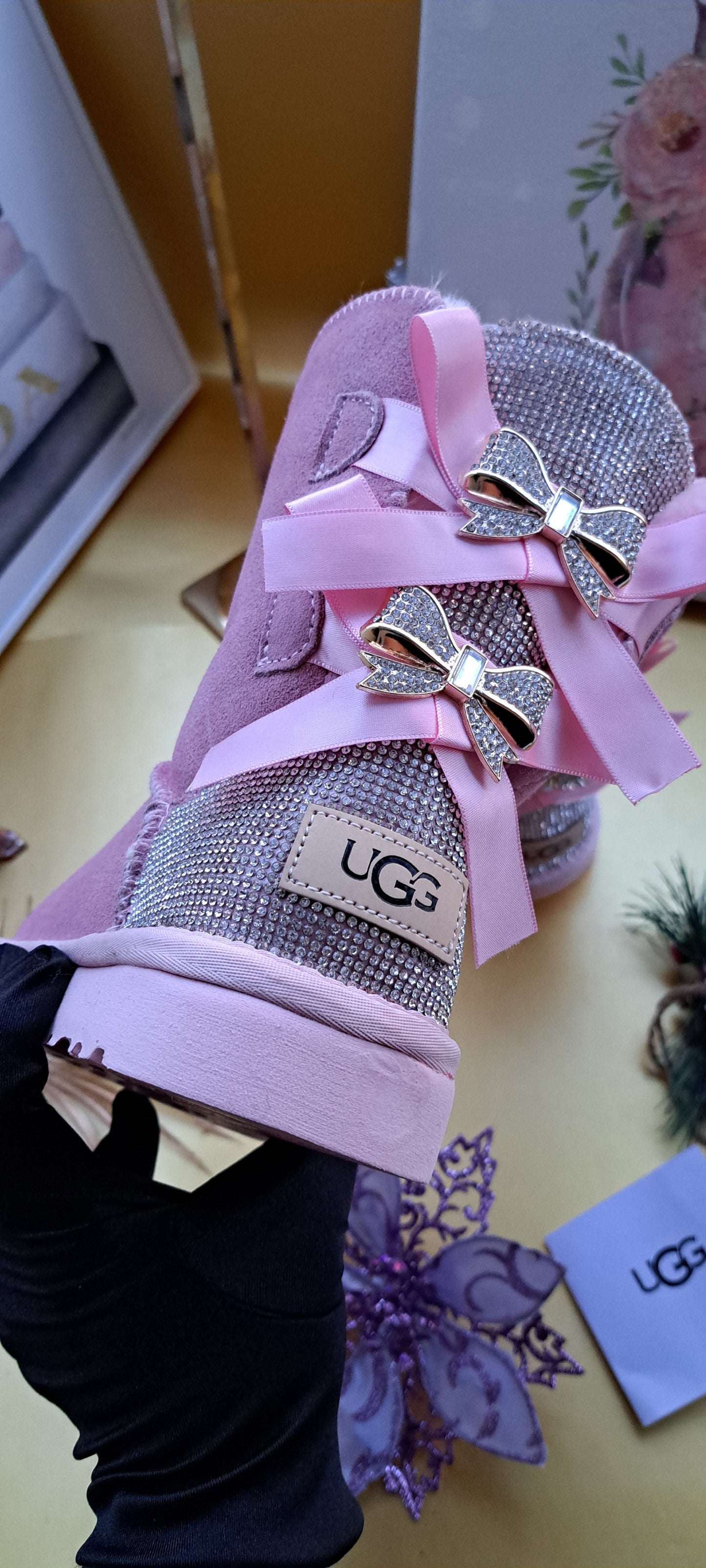 UGG RHINESTONE PINK 2 BOW