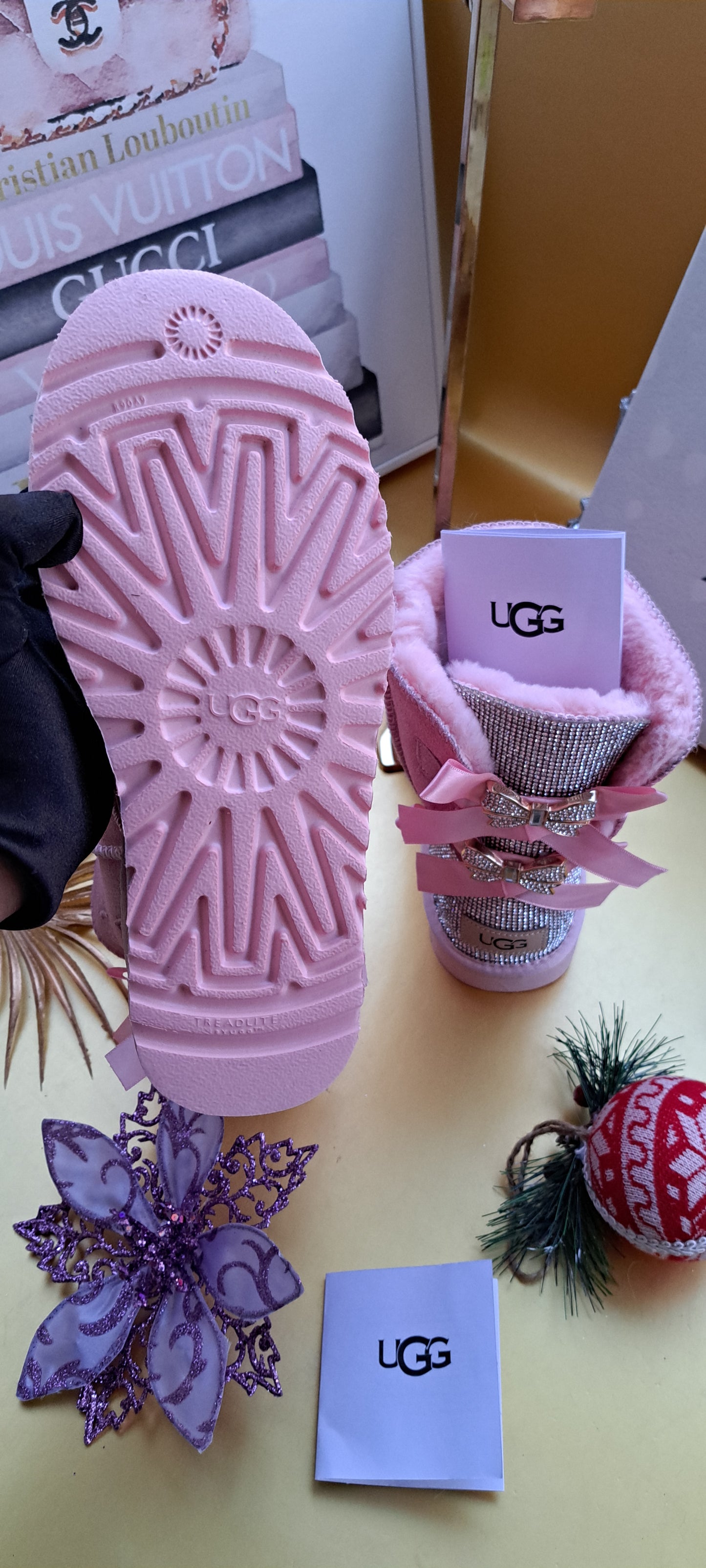 UGG RHINESTONE PINK 2 BOW