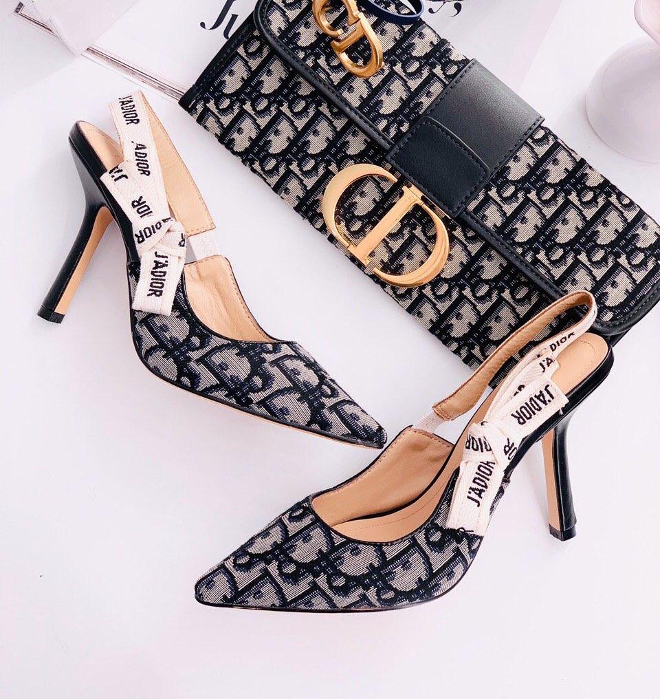 CD EMBROIDERED _ SLINGBACK PUMPS